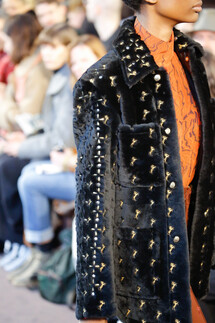 Details Chloé Fall 2018 Ready-to-Wear , Детали коллекции Хлоя осень зима 2018 , Fashion show , неделя моды в Париже , PFW , Paris Fashion Week , Mainstyles